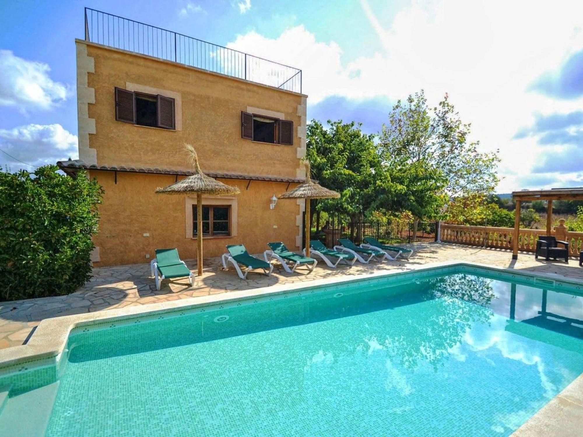 In With Private Pool Ferienhaus *